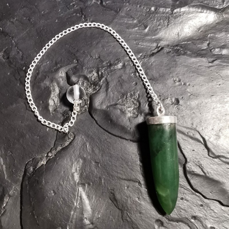 Jade nephrite - Pendule monté en argent - chakra pistache